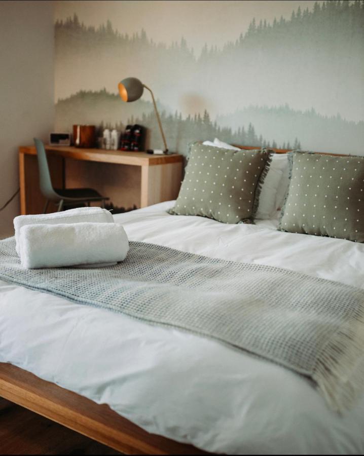 Penny'S Motel Thornbury Bagian luar foto