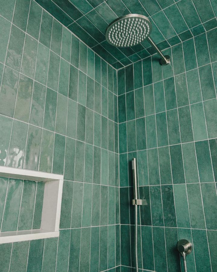 Penny'S Motel Thornbury Bagian luar foto