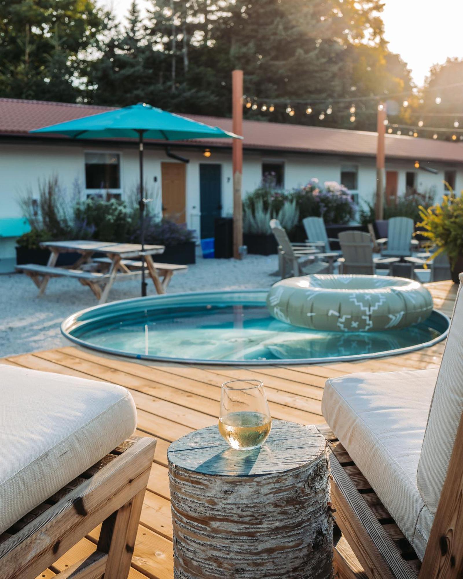 Penny'S Motel Thornbury Bagian luar foto