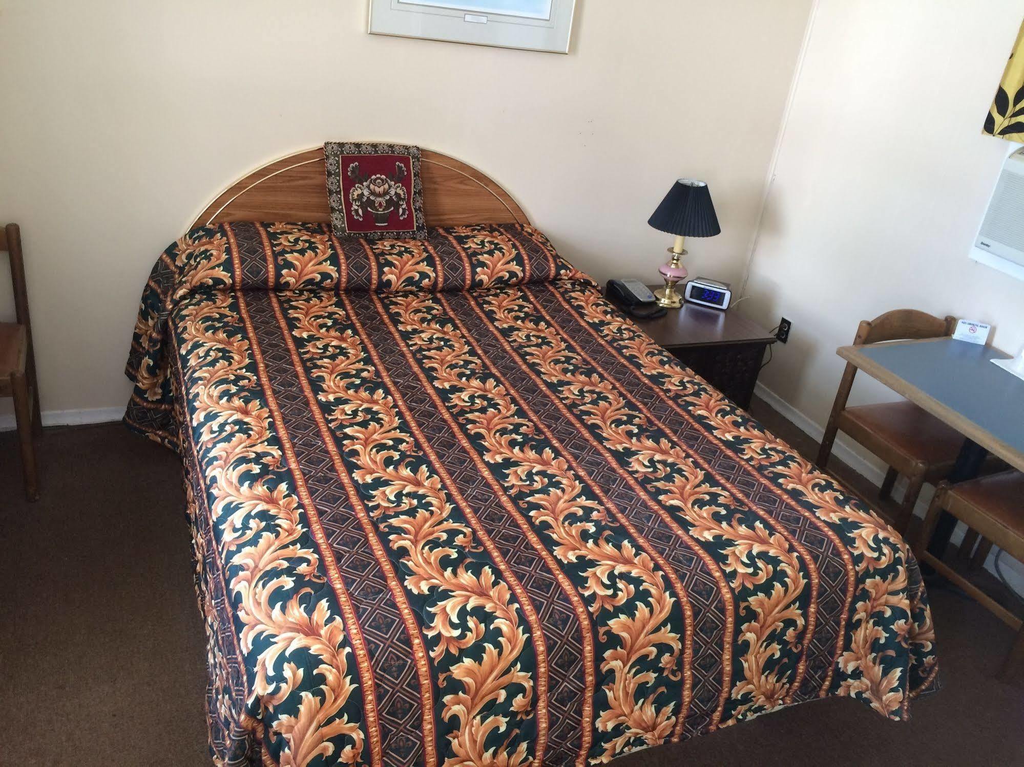 Penny'S Motel Thornbury Bagian luar foto