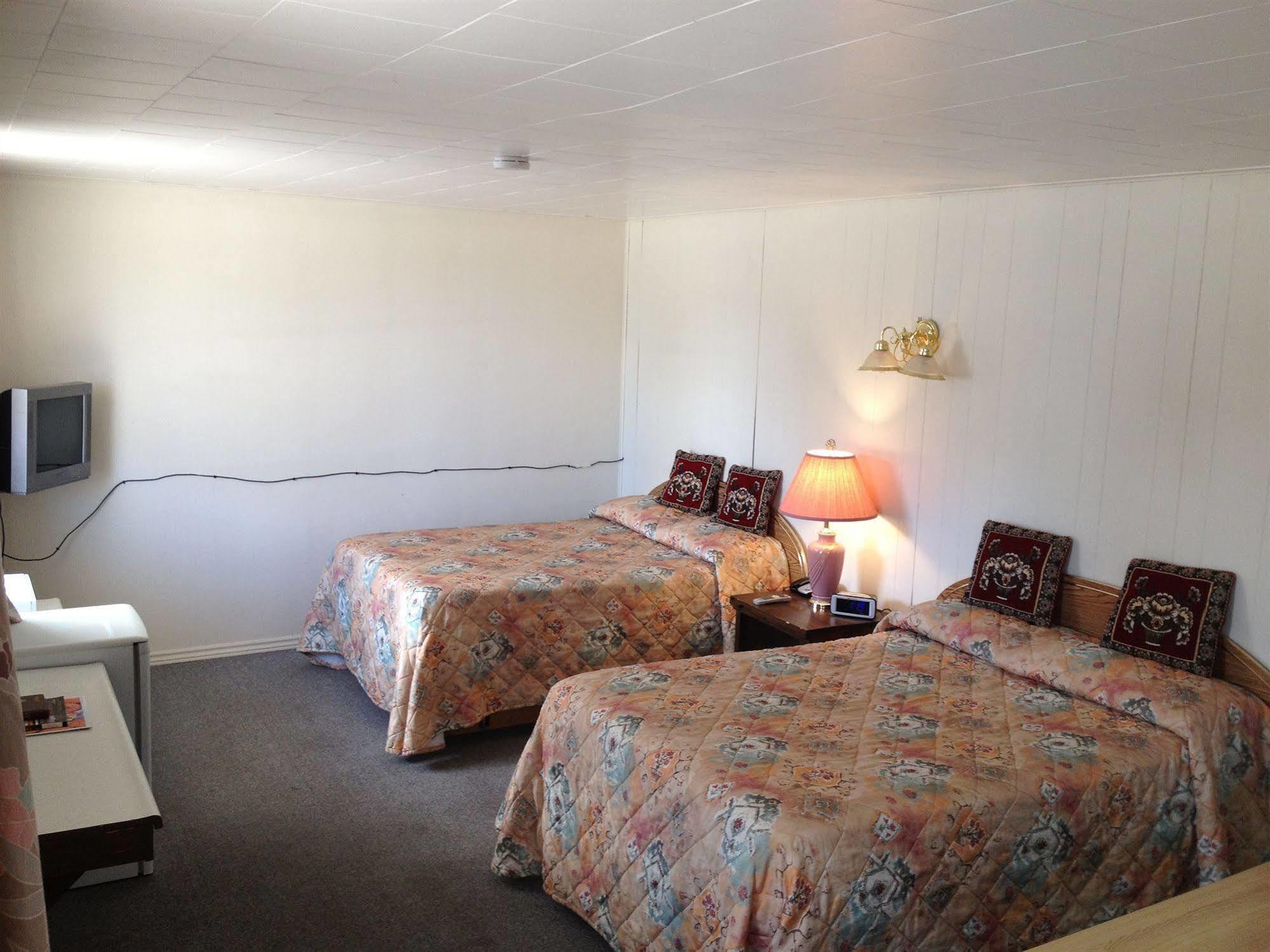 Penny'S Motel Thornbury Bagian luar foto
