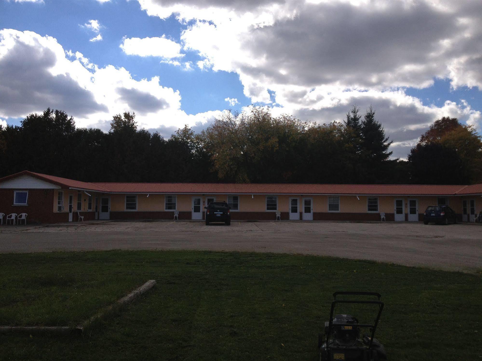 Penny'S Motel Thornbury Bagian luar foto